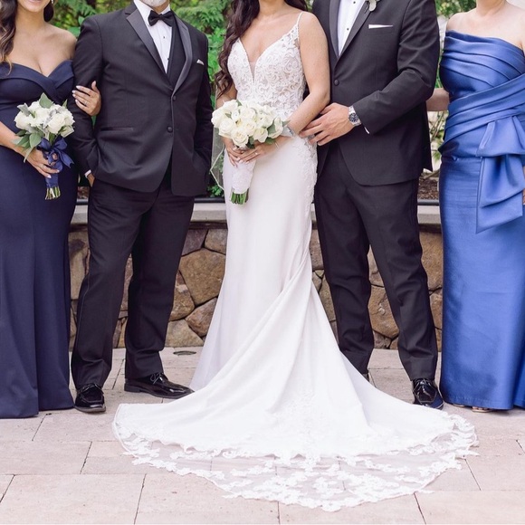 Stunning Frascara Evening Gown. All details of size are in attached photos - Picture 16 of 16